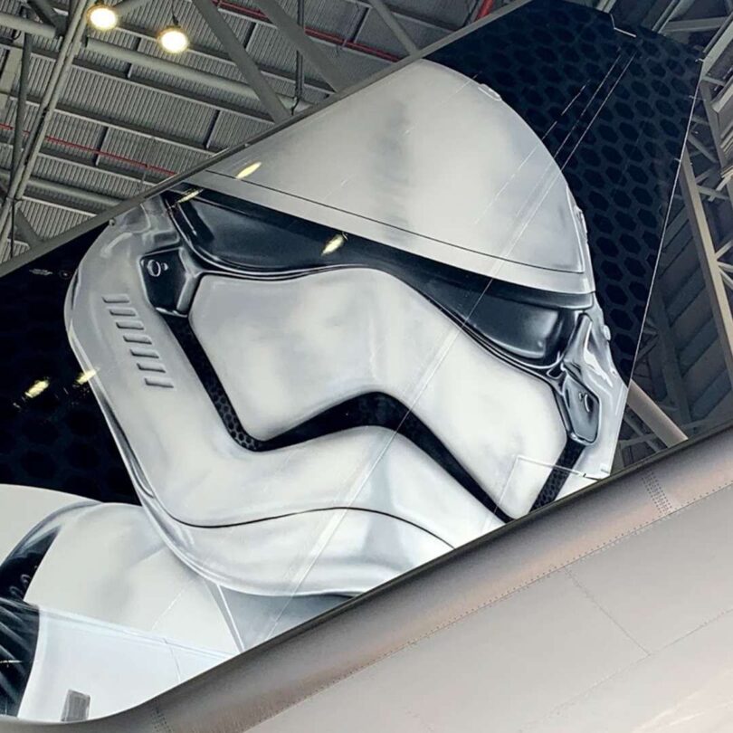 Foto primera imagen del avion LATAM Disney Star Wars