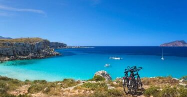 Italia Cala Rossa Isola di Favignana Isole Egadi Trapani Sicilia