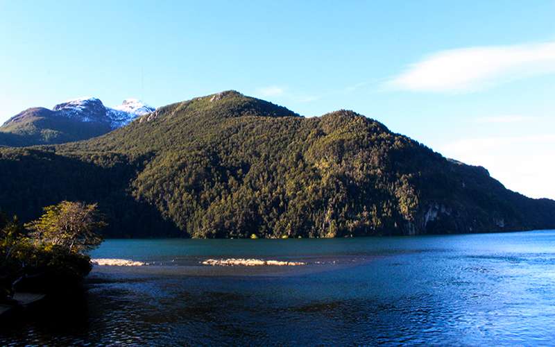 Cerro y Lago Menéndez