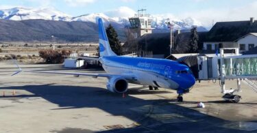 Aerolineas Argentinas Boeing 737 MAX8 Bariloche a1 1024x535