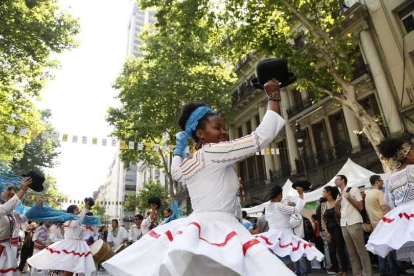 festival de las colectividades baile