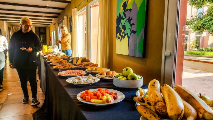 Hotel Howard johnson chascomus desayuno