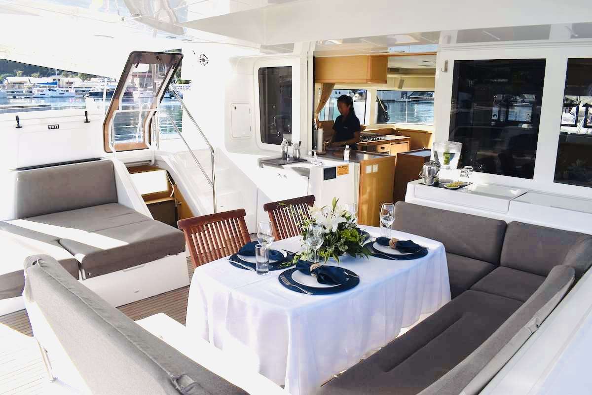 beyond yacht charter felix 02