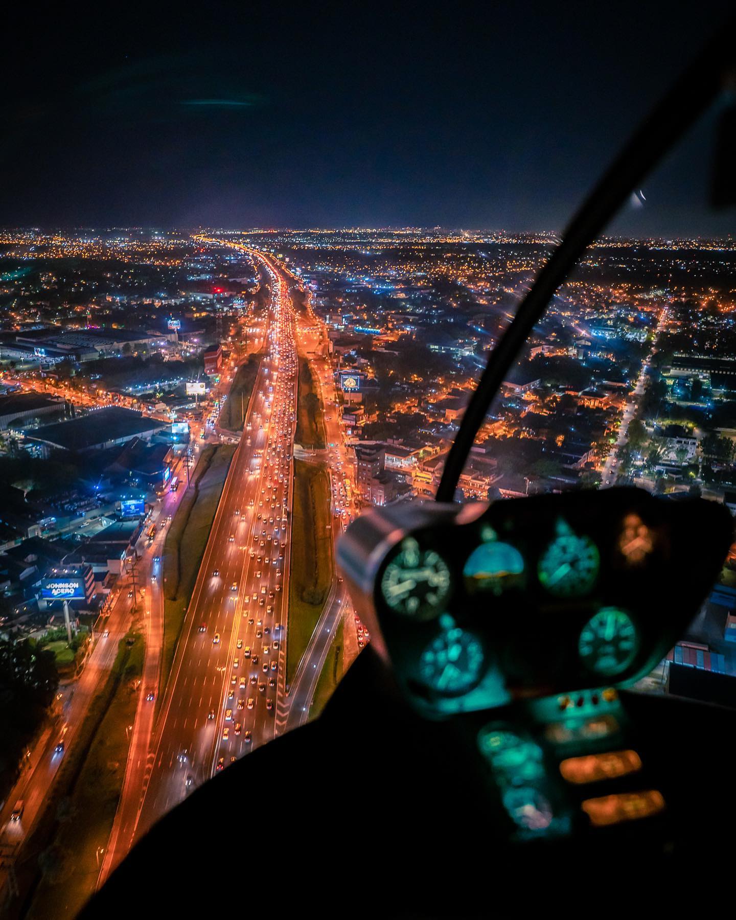 fly aeroBue nocturno